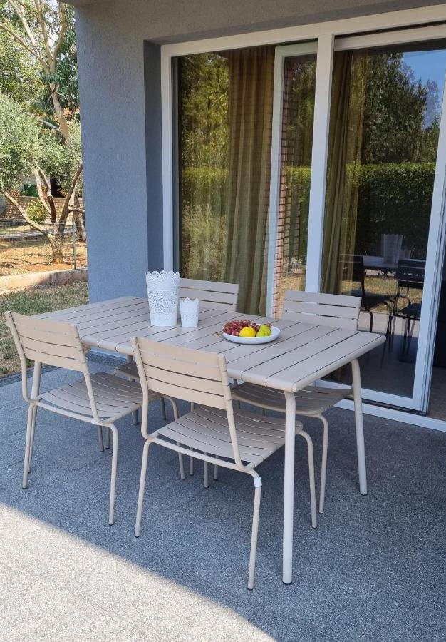 Casa Emma With Pool Poreč Exterior foto